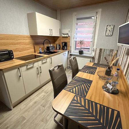 Christels Ferienwohnung 2 In Thale Mit Ueberdachter Terrasse, Kueche Mit Tv & Geschirrspueler Esterno foto